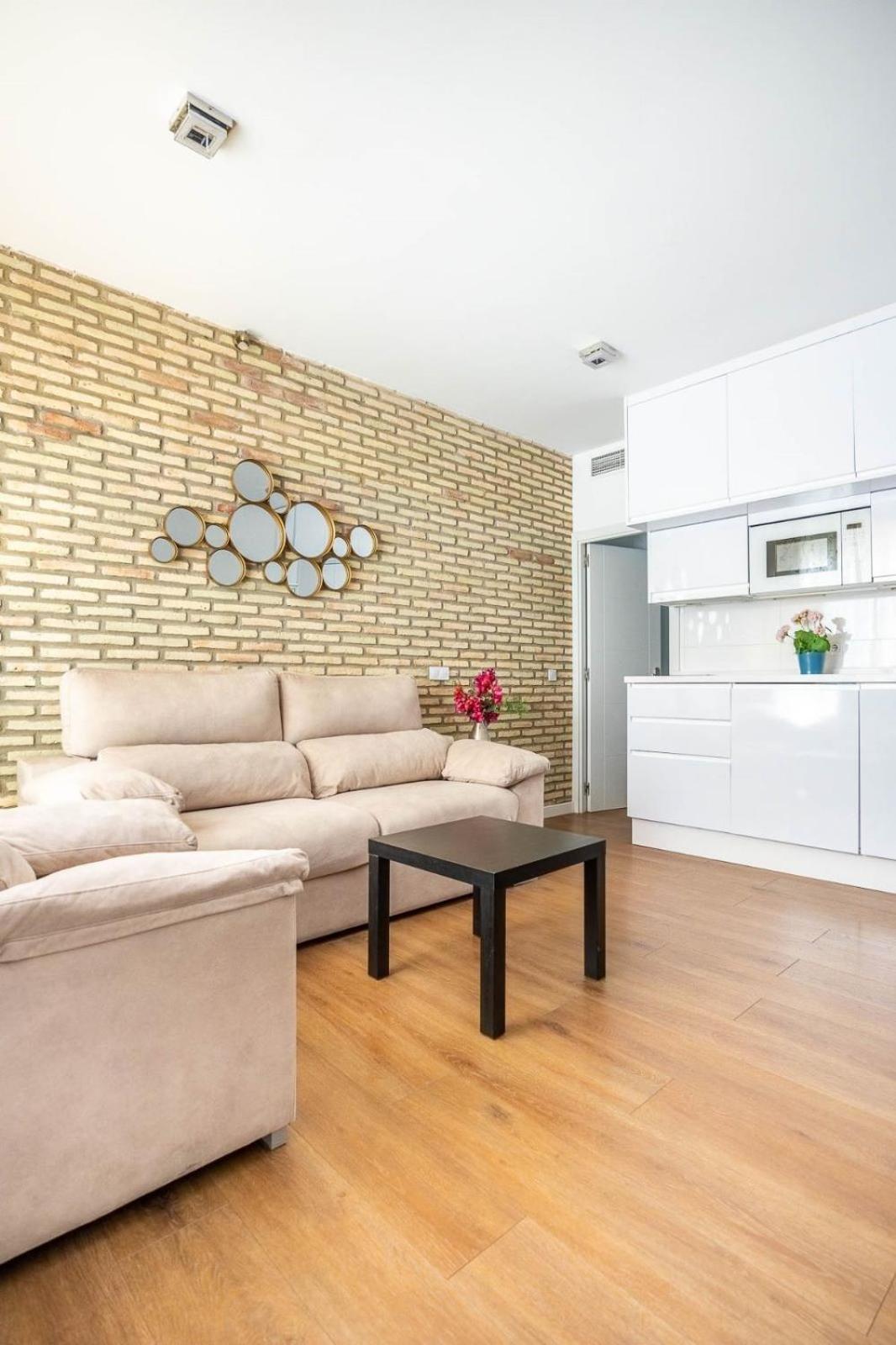 Apartamentos Poemas & Rimas De Becquer Sevilla Kültér fotó
